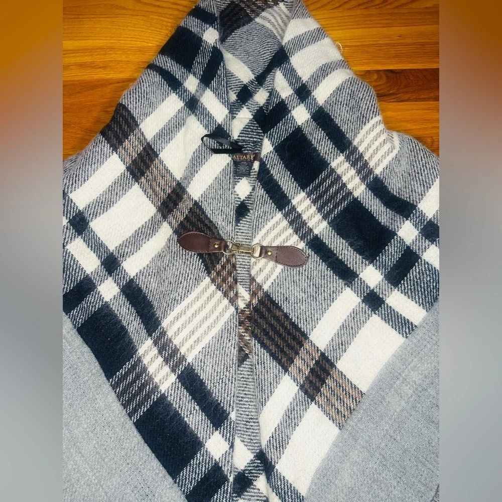 Altare Plaid Hooded Poncho Shawl Wrap with Toggle Closure – One Size